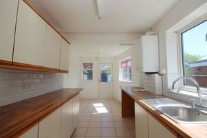Kitchen- click for photo gallery